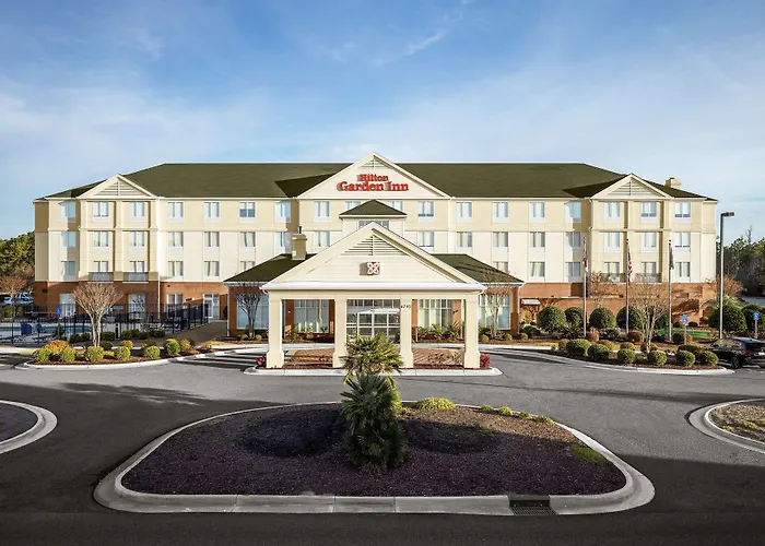 Pet Friendly hotel: Hilton Garden Inn Wilmington Mayfaire Town Center